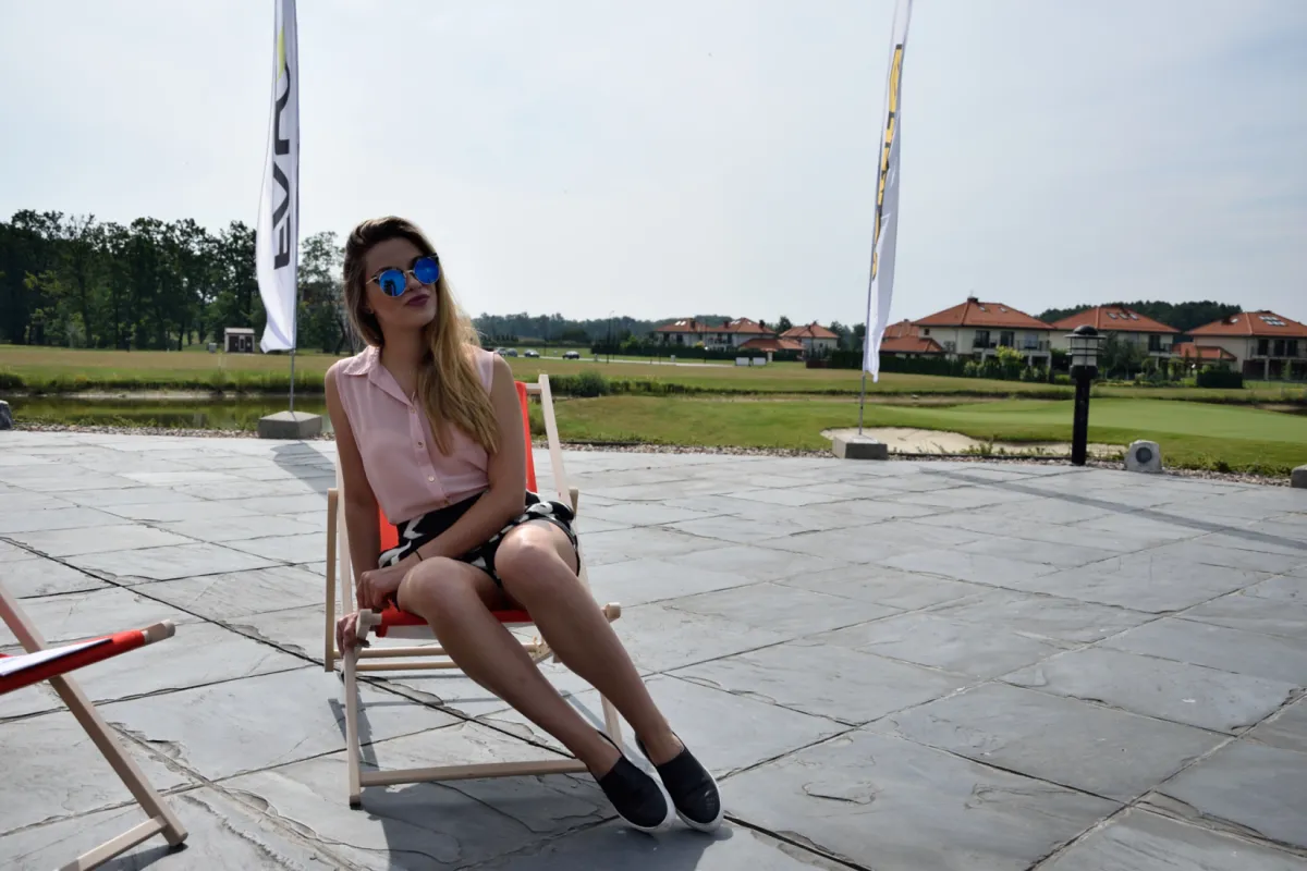 Hostessa Mitsubishi