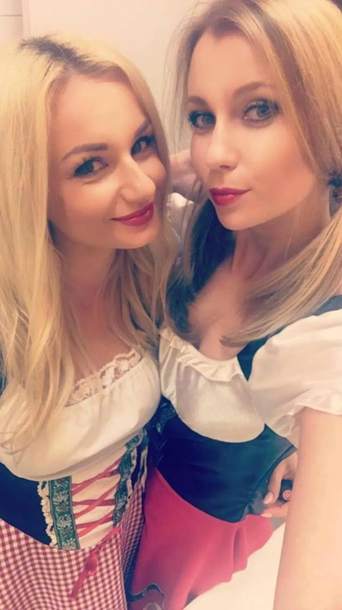 Bavarian-Themed Hostesses - photo 8